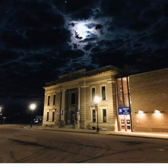 Meet your Posher, Autumn - Picture 4 of 4